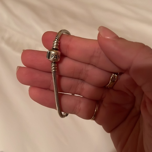 Pandora Moments Snake Chain Bracelet 7.1 in - Picture 3 of 4